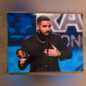 Drake Autographed Photo Singer 8.5x11